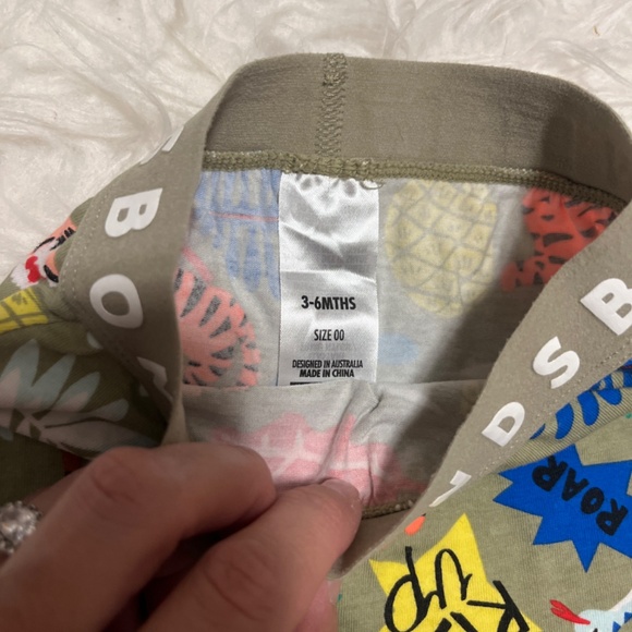 3-6 month Bonds Shorts - Picture 2 of 4